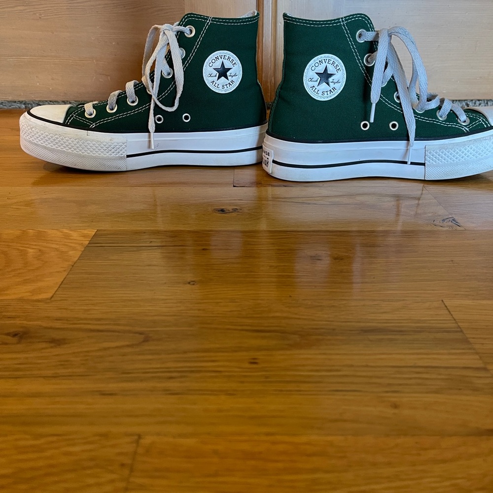 Converse women’s High-Top Sneakers - Forest Green